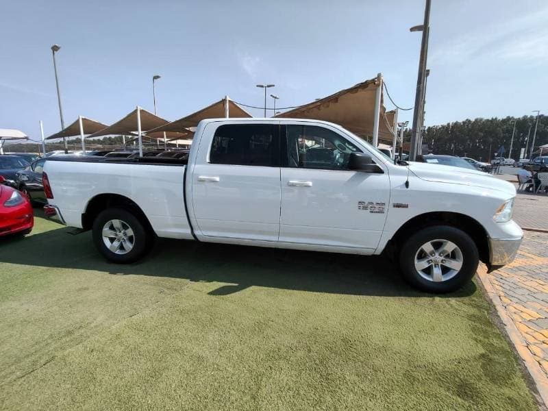 2020 RAM 1500 SLT thumbnail 8