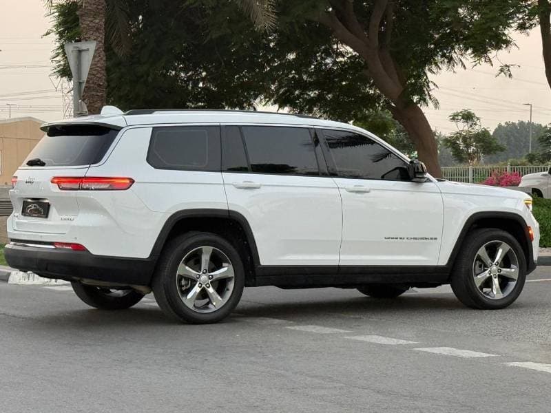 2022 Jeep Grand Cherokee LIMITED PLUS thumbnail 5
