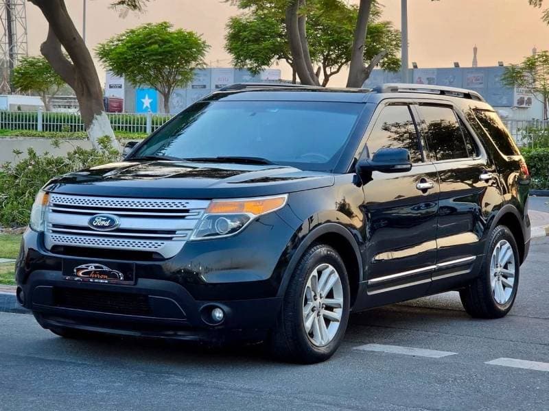 2015 Ford Explorer XLT thumbnail 6