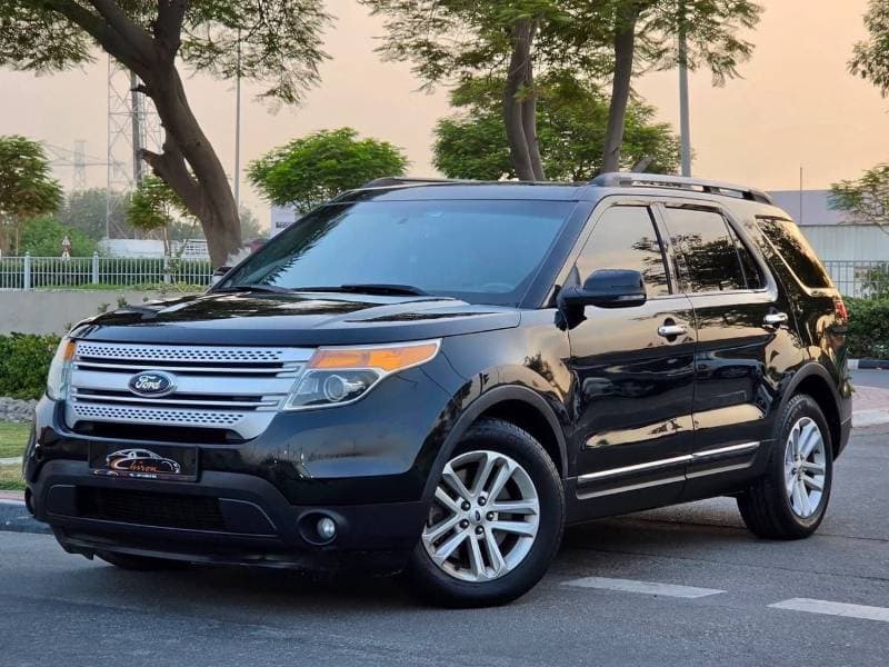 2015 Ford Explorer XLT thumbnail 2