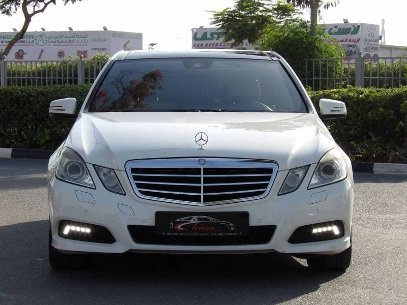 2010 Mercedes Benz E300 AVANTGARDE SPORT thumbnail 3