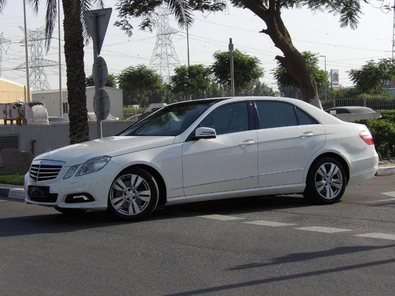 2010 Mercedes Benz E300 AVANTGARDE SPORT