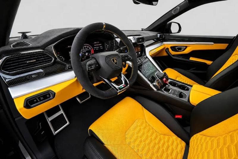 2021 Lamborghini Urus STANDARD thumbnail 7