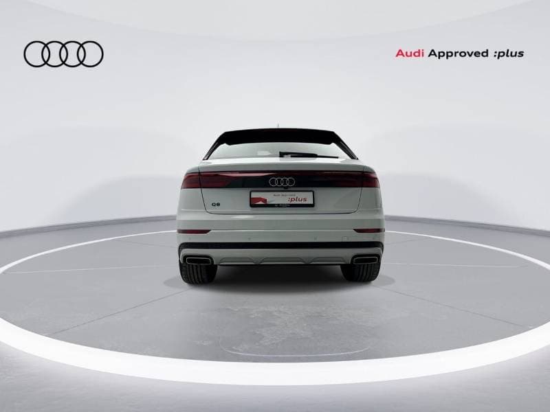 2024 Audi Q8 55 TFSI thumbnail 4