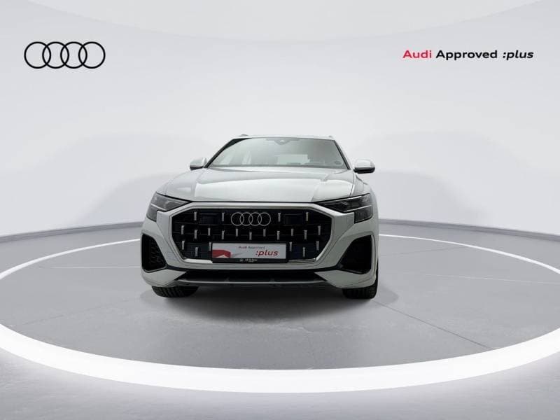 2024 Audi Q8 55 TFSI thumbnail 3