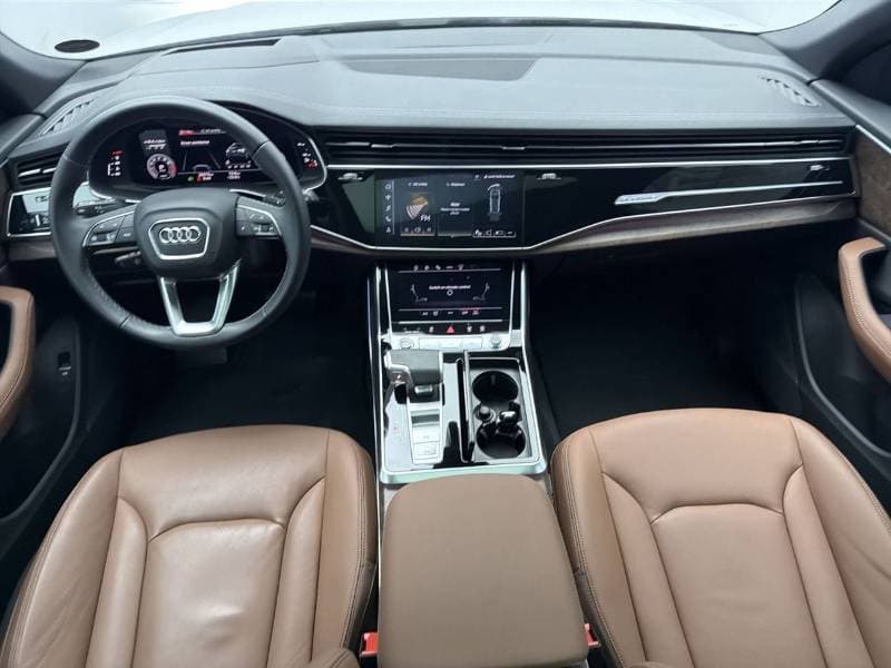 2024 Audi Q8 55 TFSI thumbnail 6
