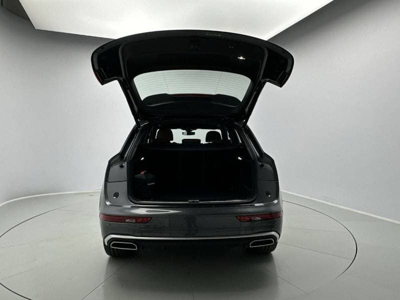 2024 Audi Q5 45 TFSI S LINE thumbnail 6