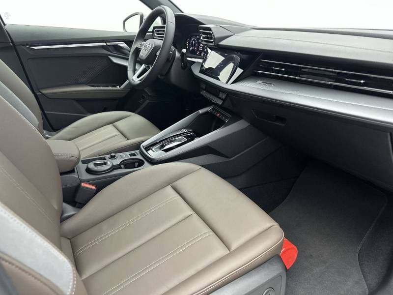 2026 Audi A3 35 TFSI SPORT thumbnail 8