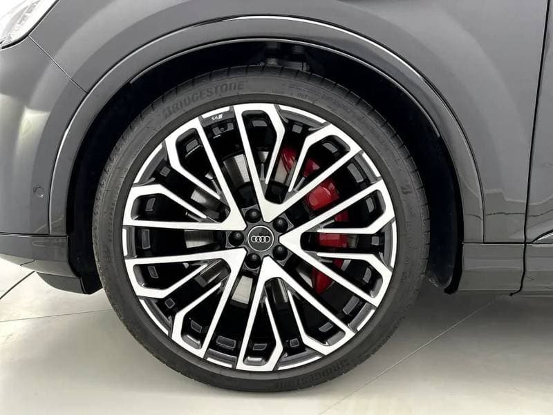 2025 Audi SQ7 STANDARD thumbnail 3