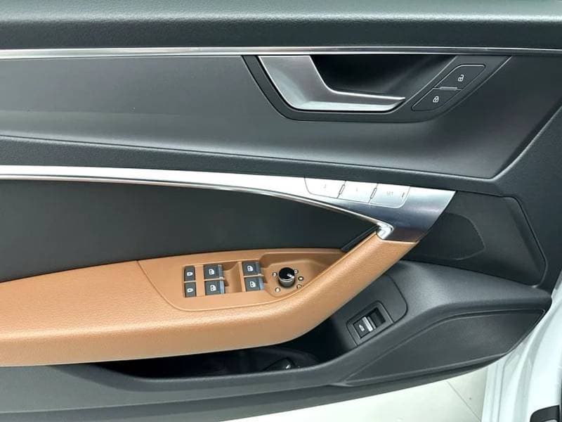 2024 Audi A6 40 TFSI ADVANCED thumbnail 8