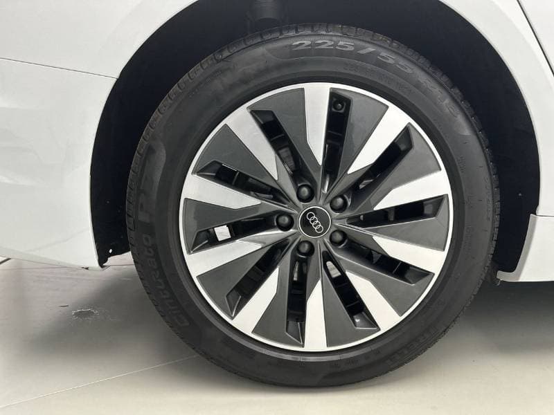 2023 Audi A6 40 TFSI ADVANCED thumbnail 6