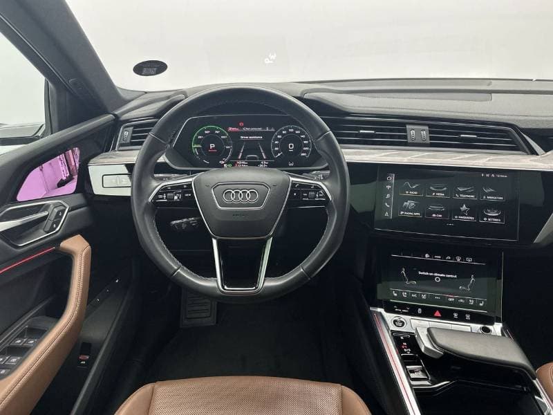 2024 Audi Q8 e tron thumbnail 7