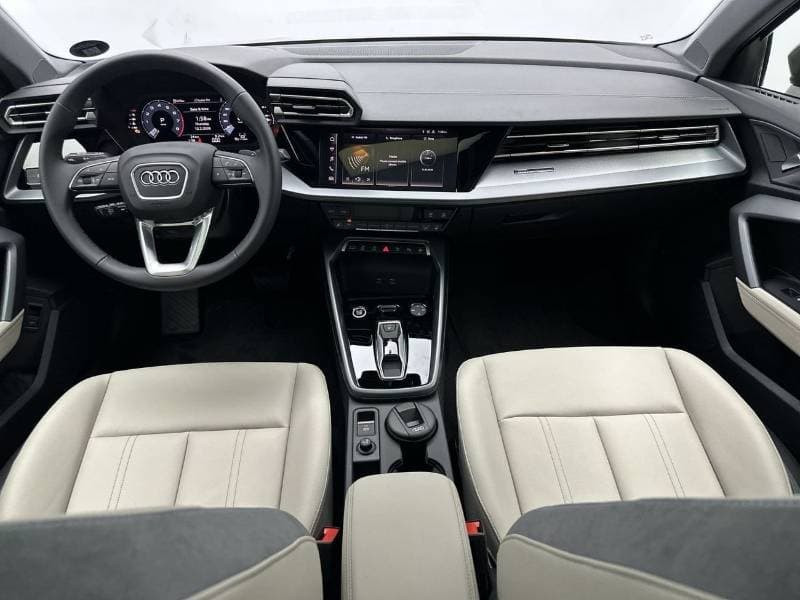 2026 Audi A3 35 TFSI ADVANCED thumbnail 5