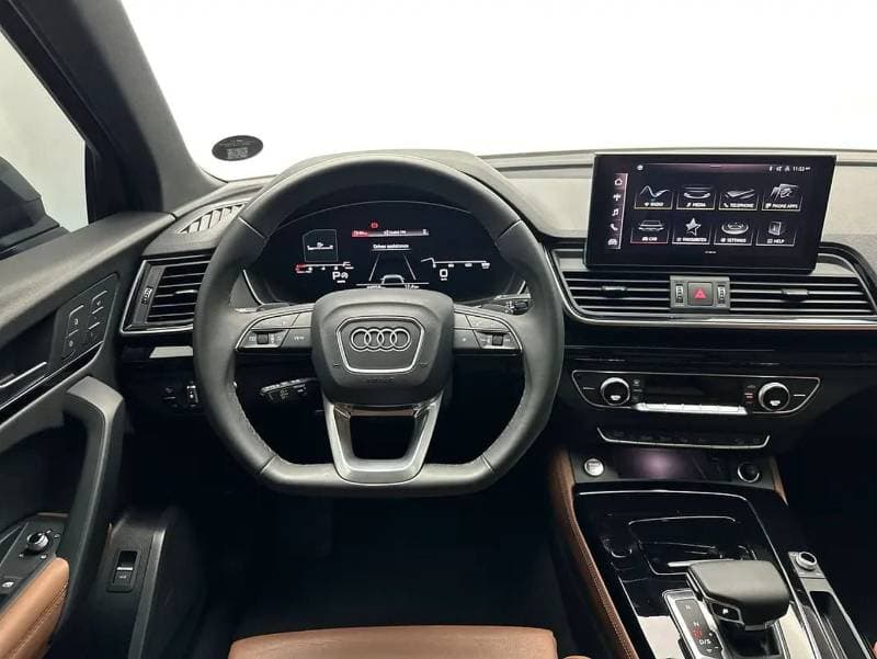 2024 Audi Q5 45 TFSI SPORTBACK S LINE thumbnail 4