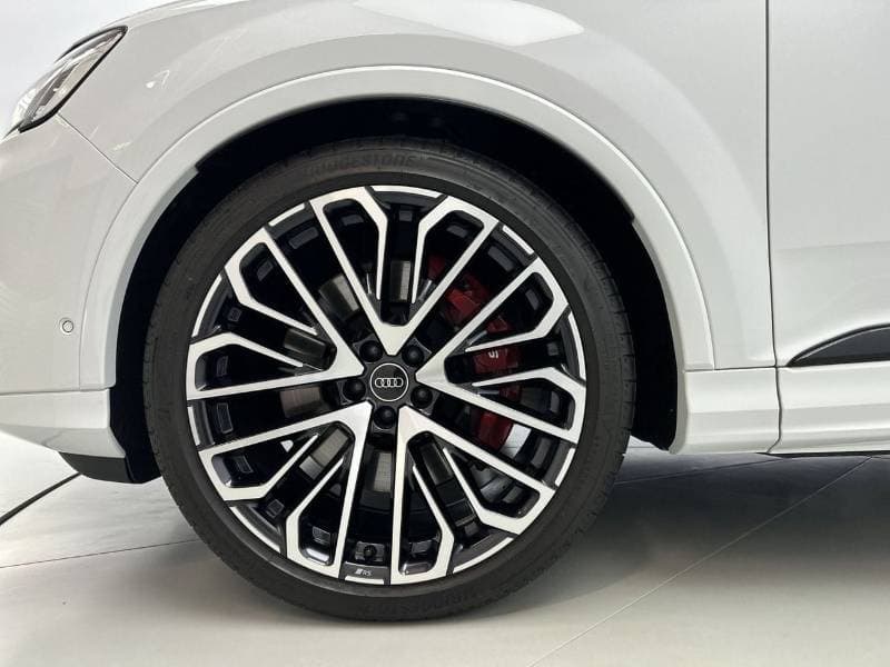 2025 Audi SQ7 STANDARD thumbnail 5