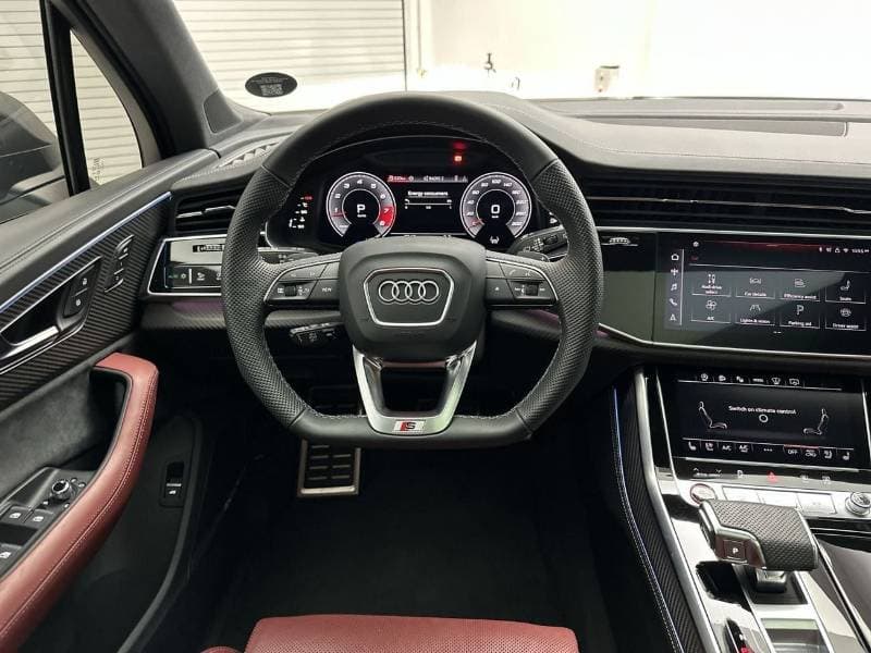 2025 Audi SQ7 STANDARD thumbnail 6