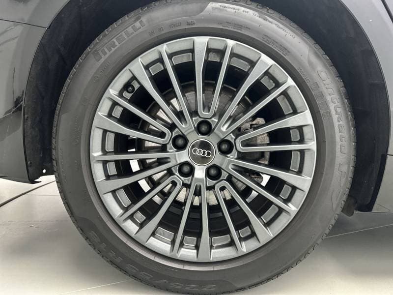2025 Audi A6 40 TFSI ADVANCED thumbnail 7