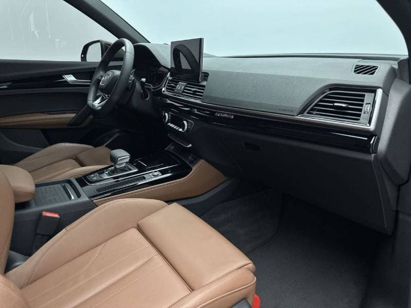 2024 Audi Q5 45 TFSI S LINE thumbnail 7