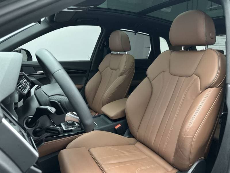 2024 Audi Q5 45 TFSI S LINE thumbnail 8