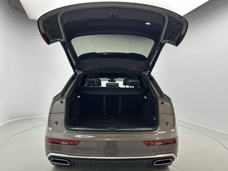 2024 Audi Q5 45 TFSI S LINE thumbnail 5