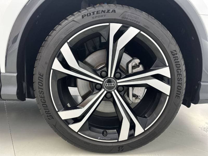 2025 Audi Q3 40 TFSI S LINE SPORTBACK thumbnail 6
