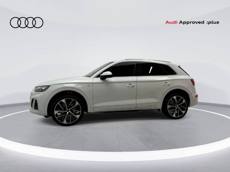 2024 Audi Q5 45 TFSI S LINE thumbnail 2