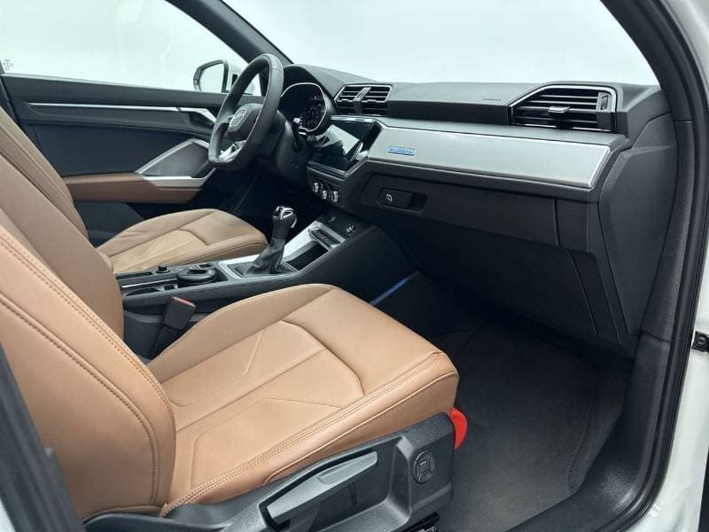 2025 Audi Q3 40 TFSI S LINE SPORTBACK thumbnail 6