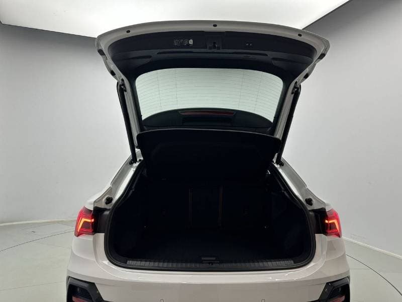 2025 Audi Q3 40 TFSI S LINE SPORTBACK thumbnail 2