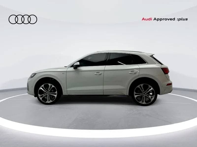 2024 Audi Q5 45 TFSI S LINE thumbnail 3