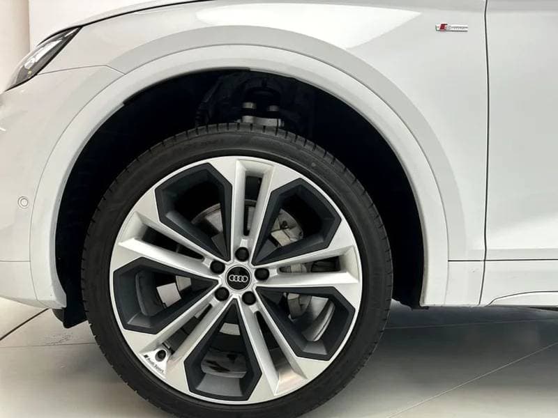 2024 Audi Q5 45 TFSI S LINE thumbnail 7