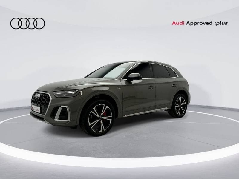 2023 Audi Q5 45 TFSI S LINE thumbnail 2