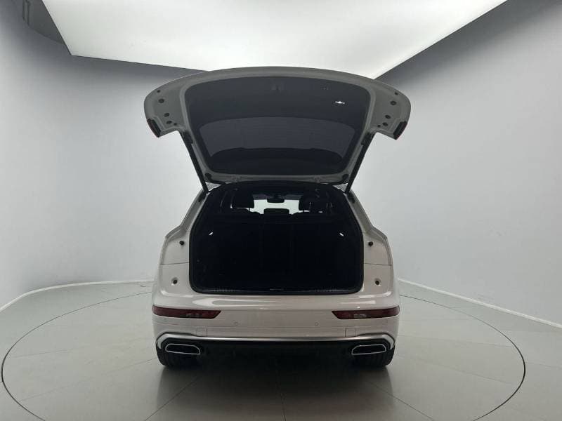 2024 Audi Q5 45 TFSI ADVANCED thumbnail 6