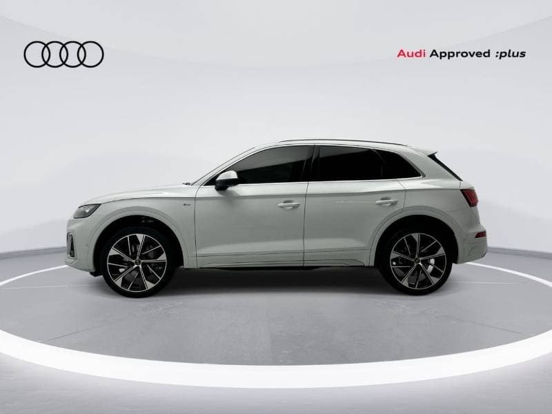 2024 Audi Q5 45 TFSI S LINE thumbnail 2