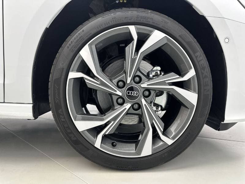2026 Audi A3 35 TFSI thumbnail 3