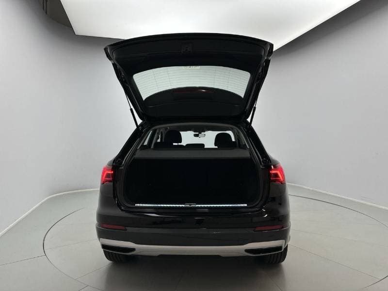 2024 Audi Q5 thumbnail 2