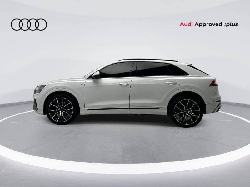 2023 Audi Q8 55 TFSI thumbnail 2