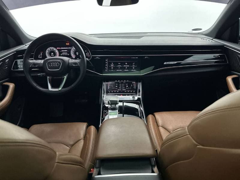 2023 Audi Q8 55 TFSI thumbnail 8