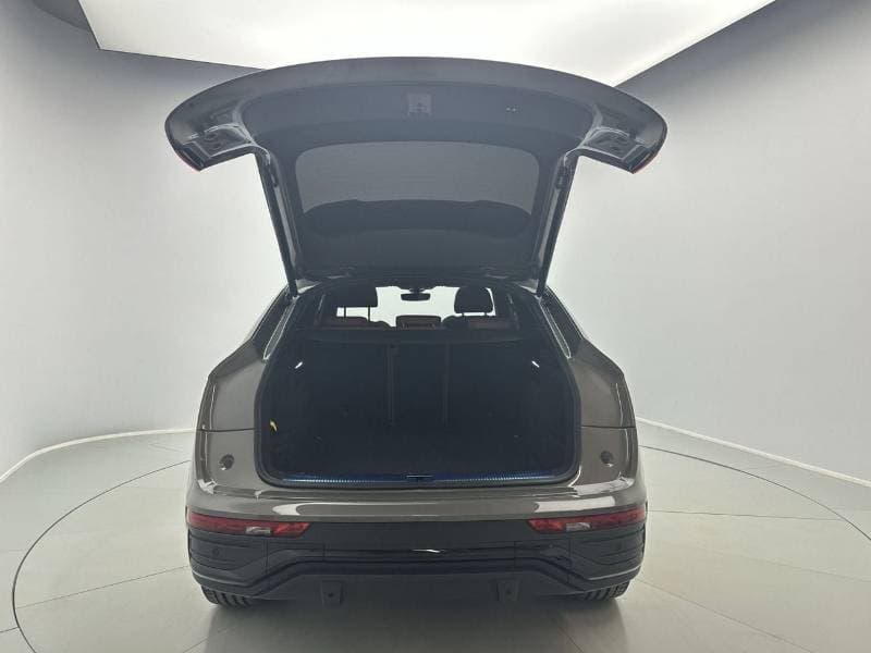 2024 Audi Q5 45 TFSI SPORTBACK S LINE thumbnail 5