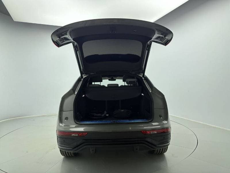 2024 Audi Q5 45 TFSI SPORTBACK S LINE thumbnail 4