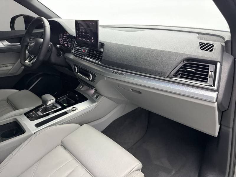 2024 Audi Q5 45 TFSI SPORTBACK S LINE thumbnail 5