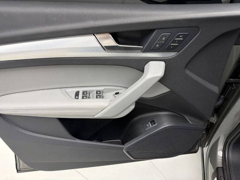 2024 Audi Q5 45 TFSI SPORTBACK S LINE thumbnail 8
