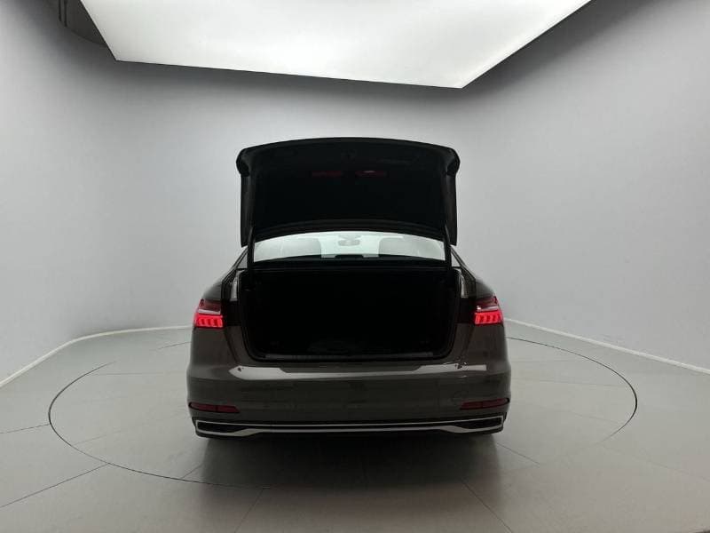 2025 Audi A6 40 TFSI ADVANCED thumbnail 5
