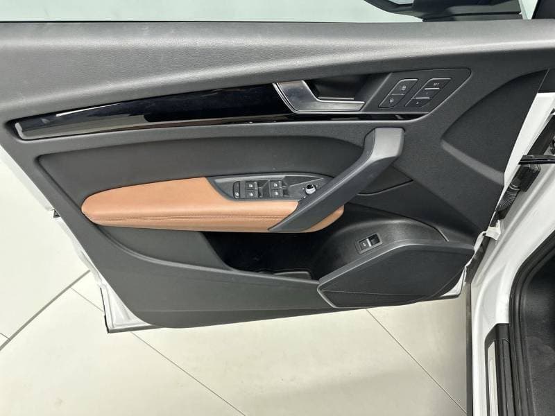 2025 Audi Q5 45 TFSI SPORTBACK S LINE thumbnail 7