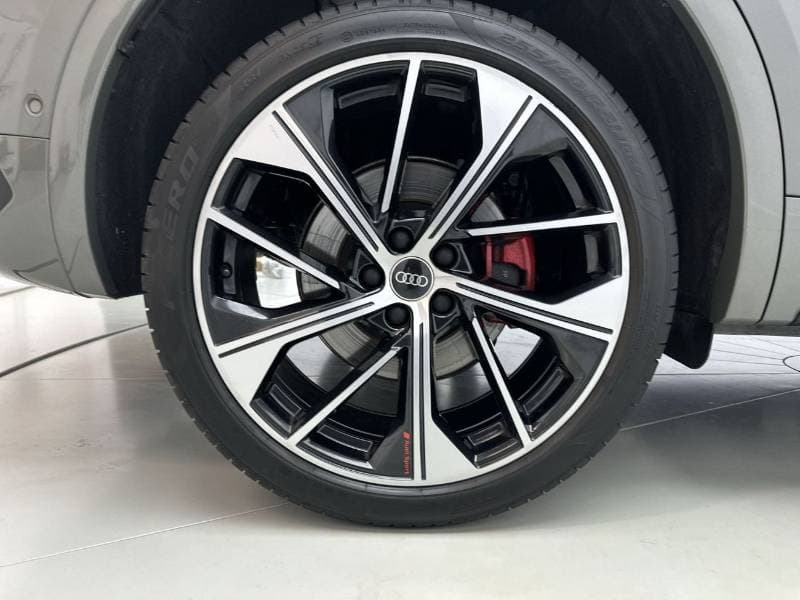 2024 Audi Q5 45 TFSI S LINE thumbnail 6