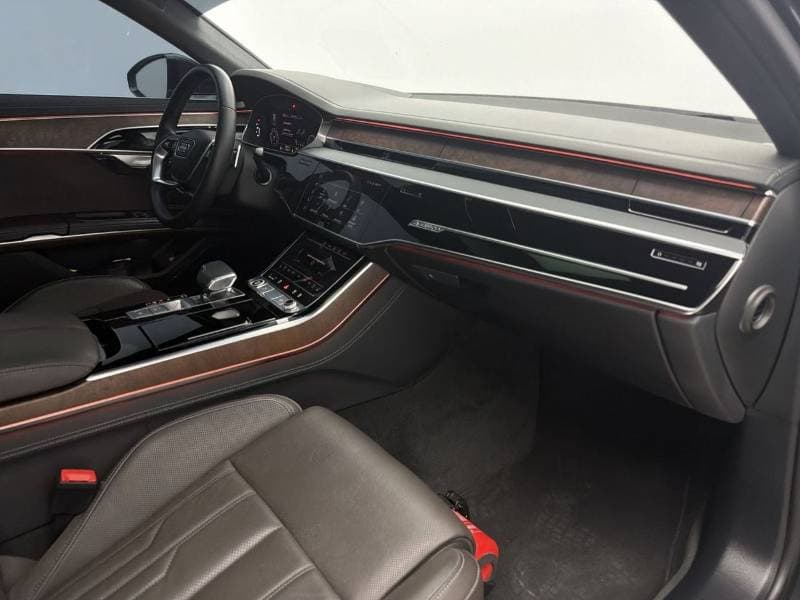 2022 Audi A8 thumbnail 7