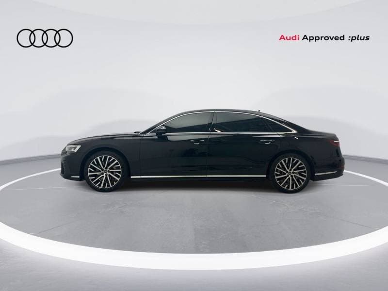 2022 Audi A8 thumbnail 2