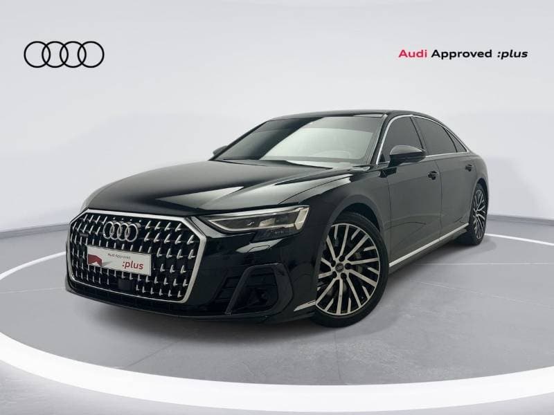 2022 Audi A8
