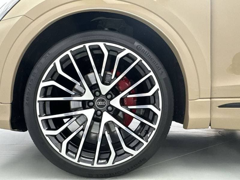 2024 Audi Q8 55 TFSI thumbnail 7