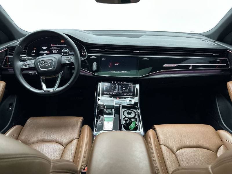 2023 Audi Q8 55 TFSI thumbnail 8