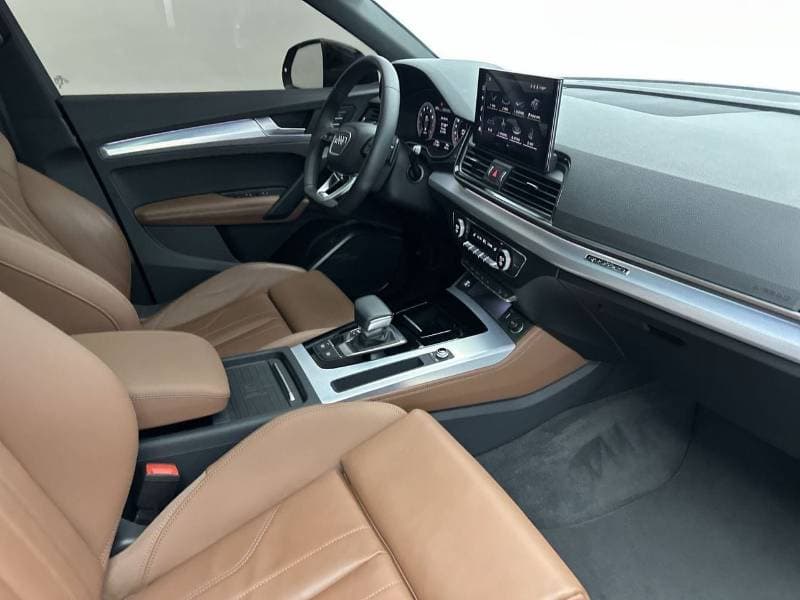 2023 Audi Q5 45 TFSI SPORTBACK S LINE thumbnail 7